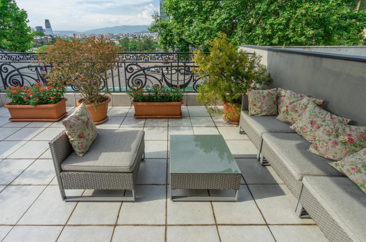 Hotel Bella Casa Тбилиси Екстериор снимка