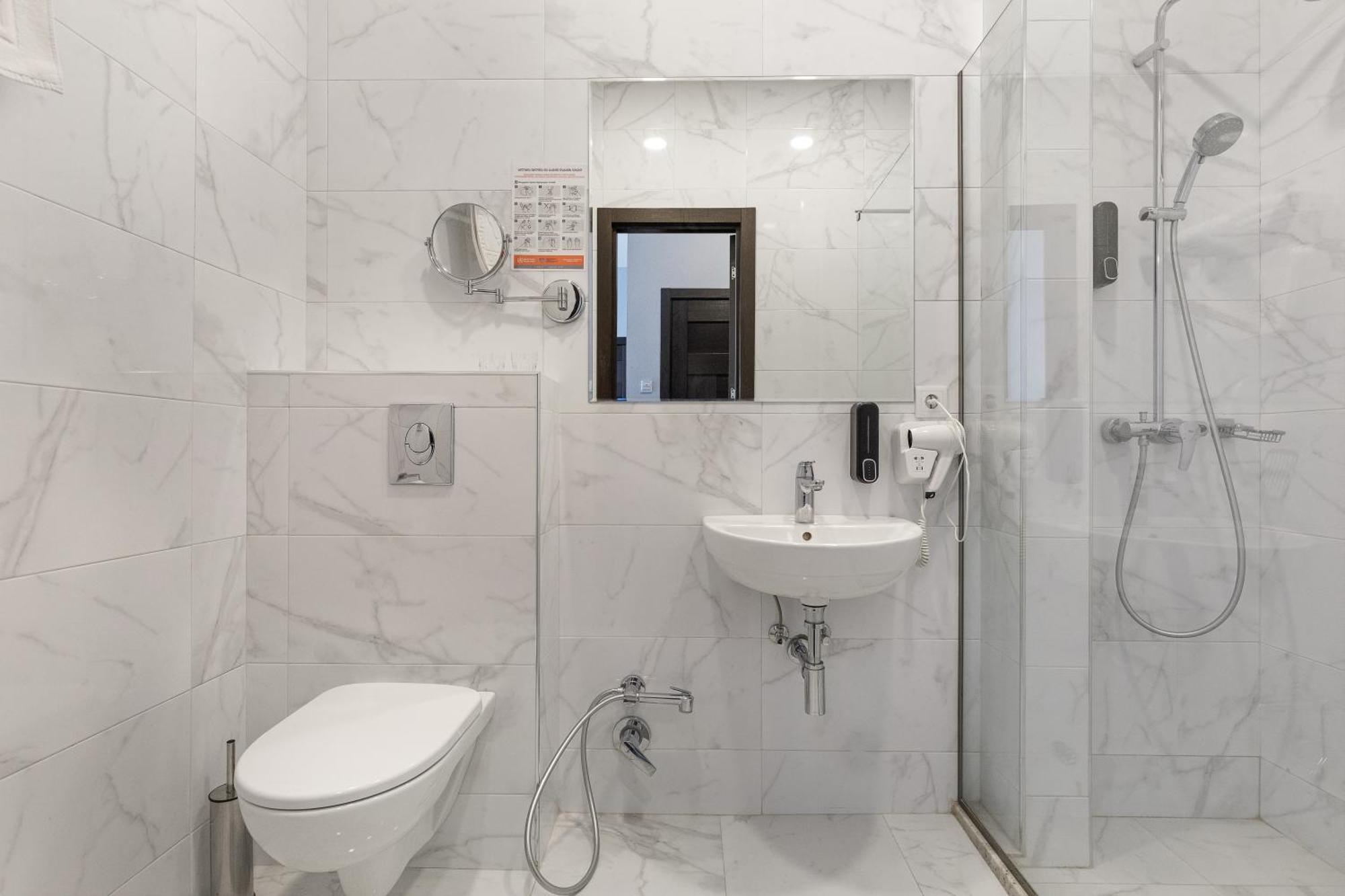 Hotel Bella Casa Тбилиси Екстериор снимка