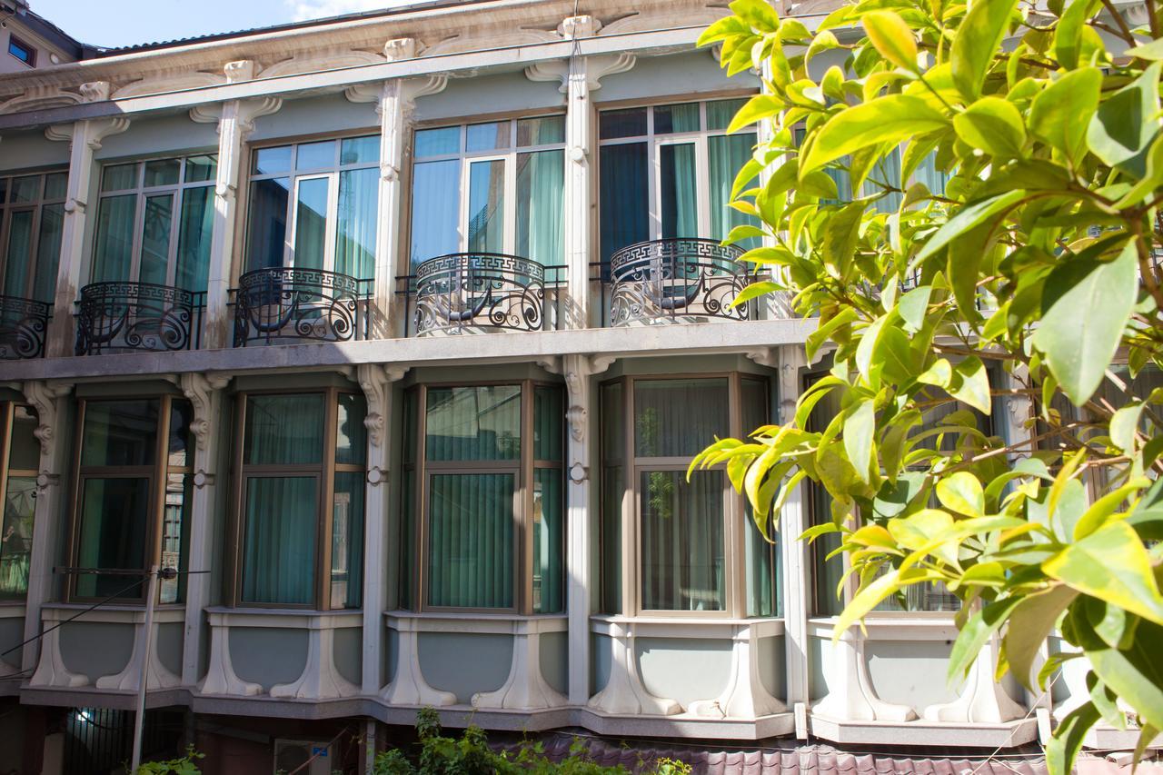 Hotel Bella Casa Тбилиси Екстериор снимка